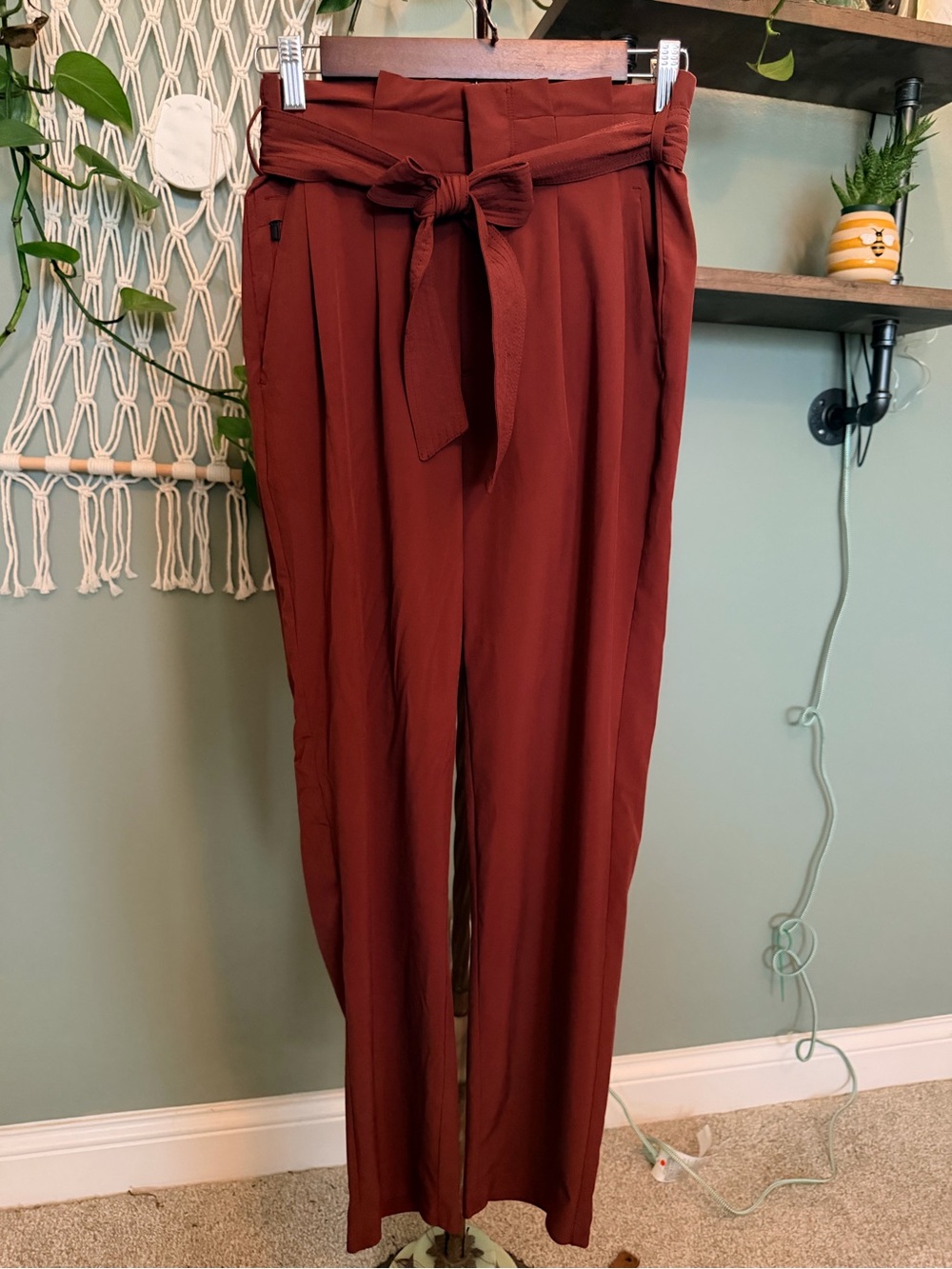 Athleta Belted Paperbag Waist Pants Rust Size 0